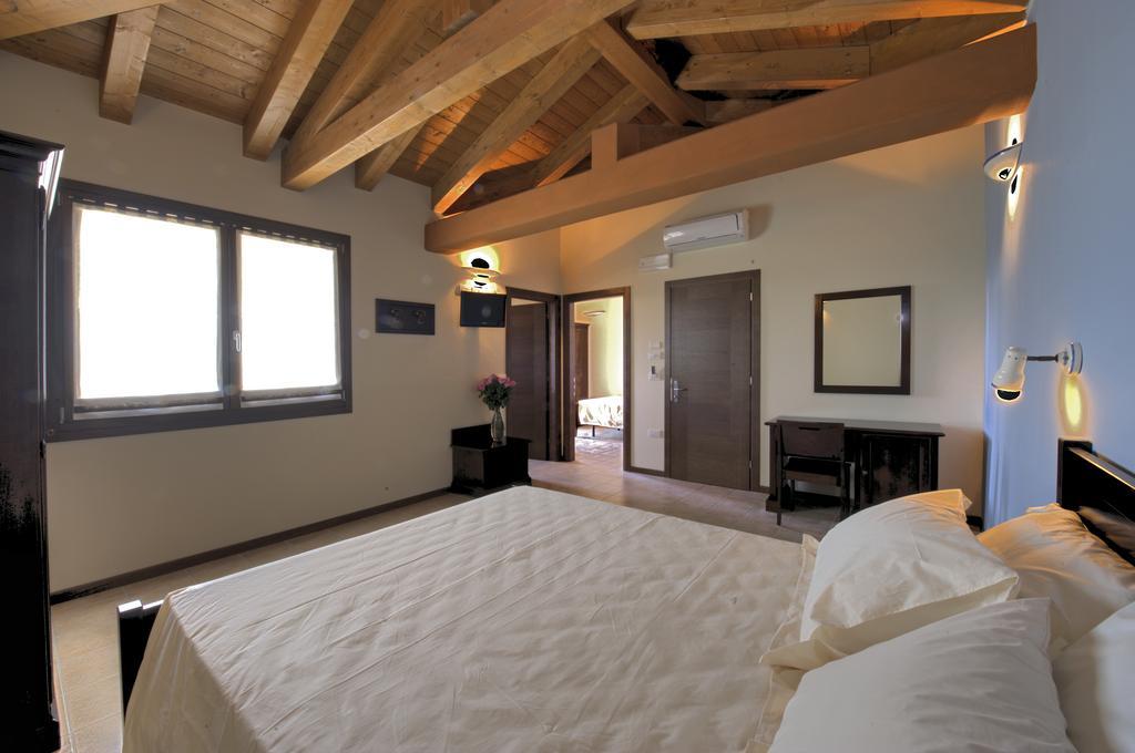 Agriturismo Olistella Palazzolo dello Stella Room photo